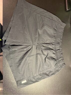 OFFLINE By Aerie Day Off 5"
Short